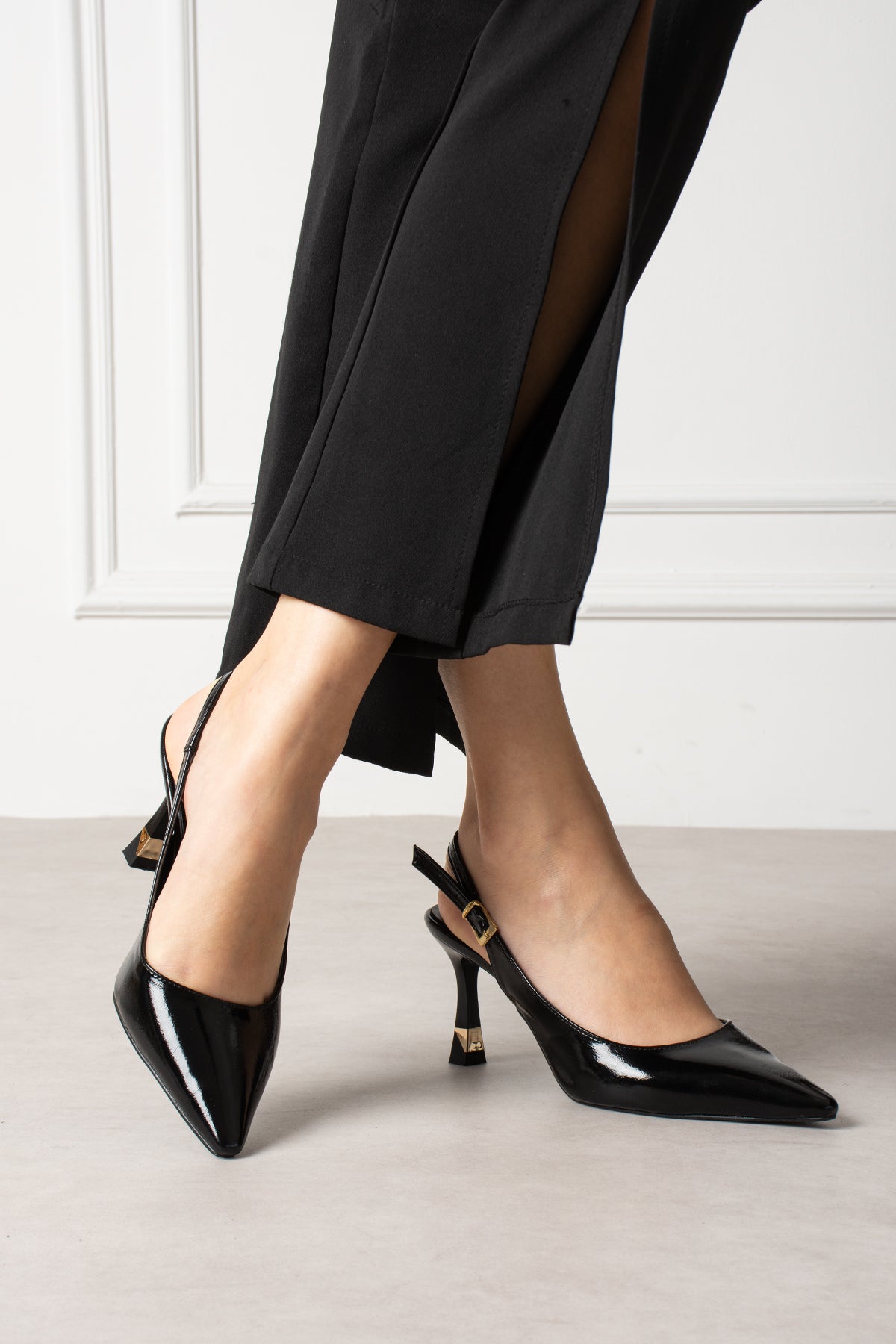 Luna Siyah Rustik Arkası Açık İnce Topuklu Ayakkabı