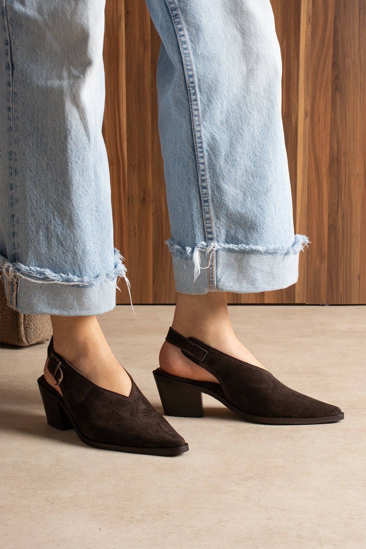 Zelda Kahverengi Süet Hakiki Deri Sivri Burun Arkası Açık Kalın Topuklu Ayakkabı