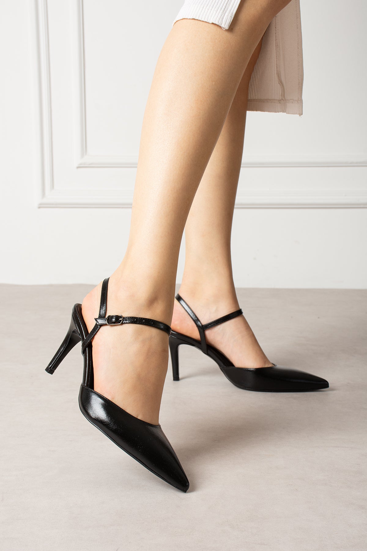 Stella Siyah Rustik İnce Topuklu Ayakkabı