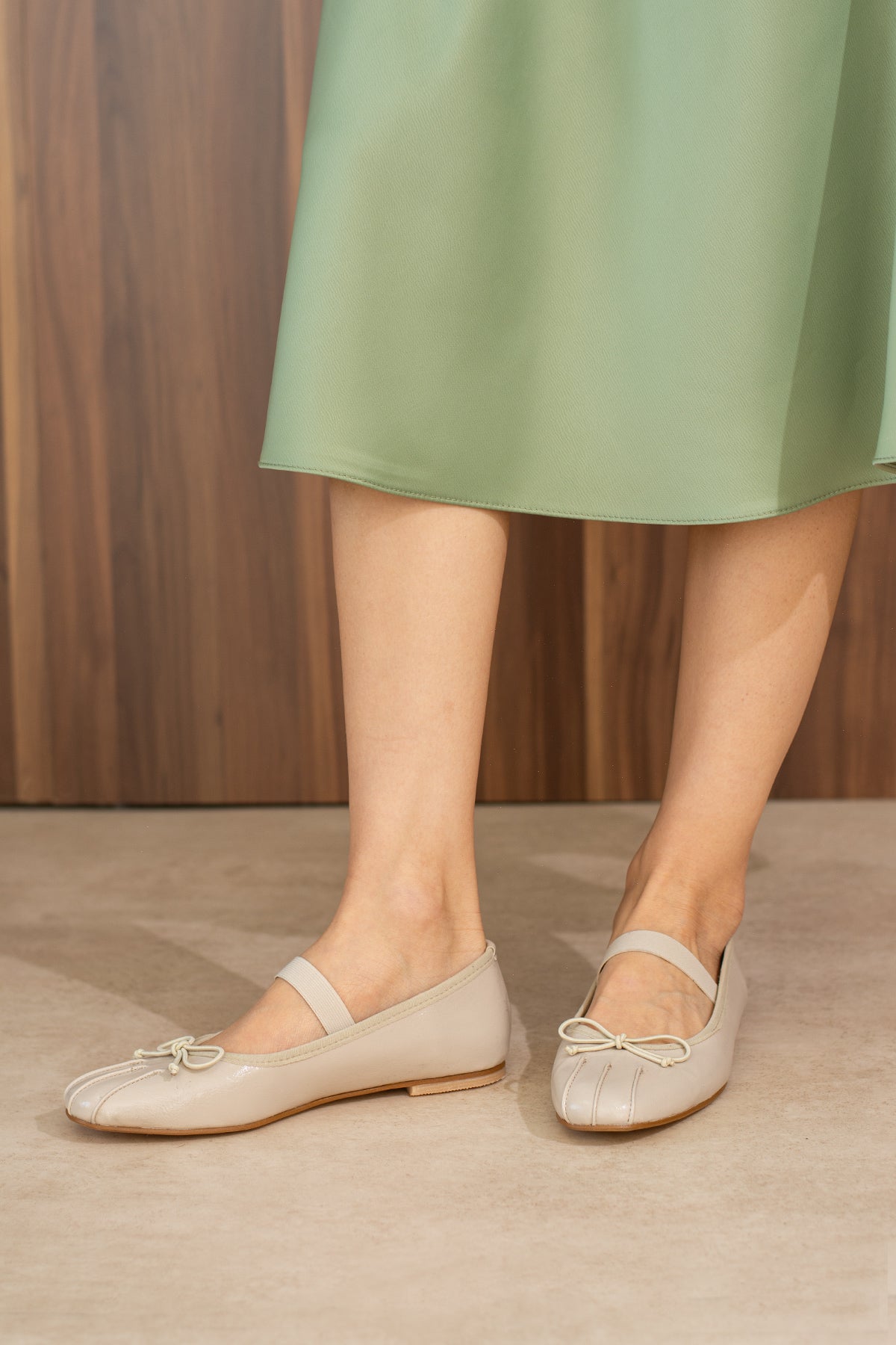 Balerina Bej Fiyonklu Bantlı Babet