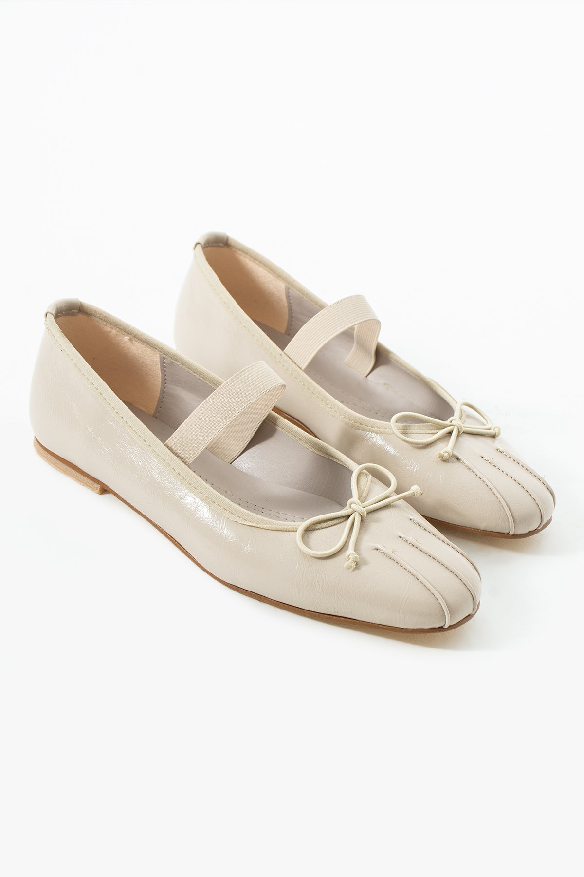 Balerina Bej Fiyonklu Bantlı Babet