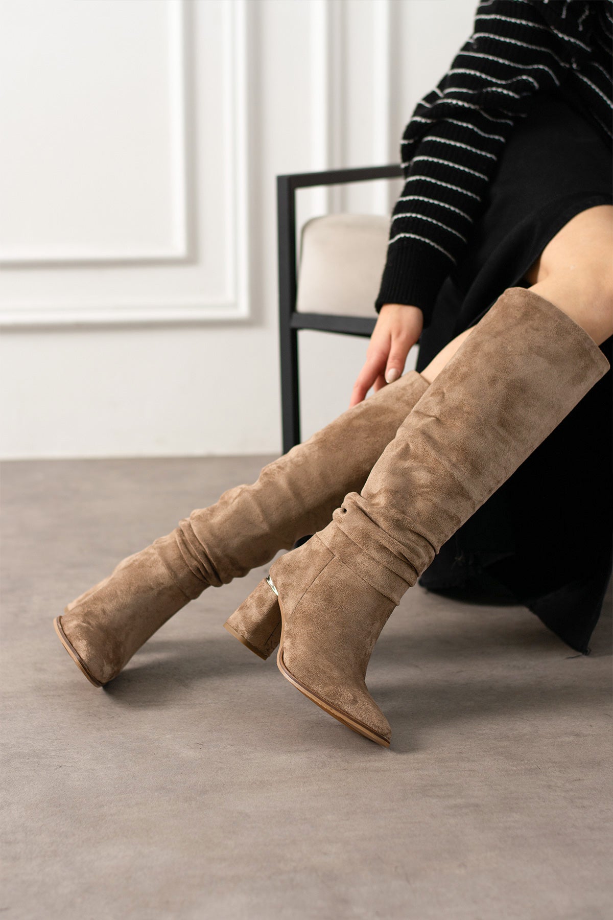 Marven Vizon Süet Topuklu Çizme