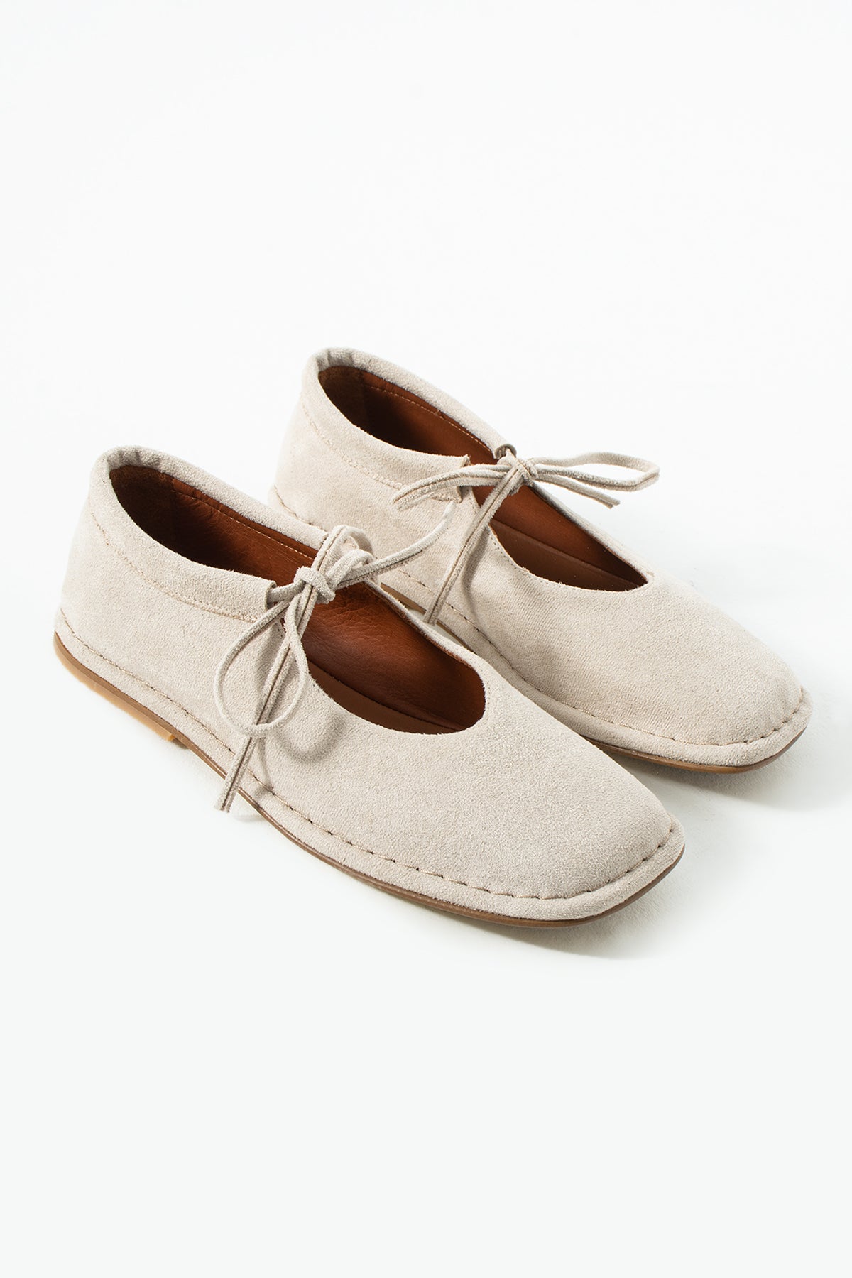 Bella Bağcık Detaylı Bej Süet İçi Hakiki Deri Babet